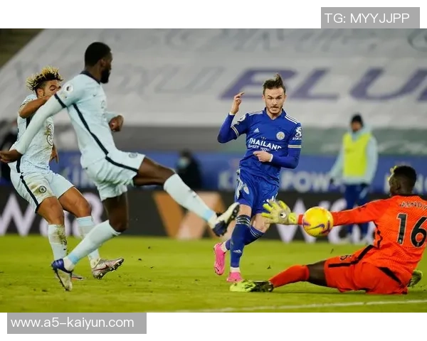 乔·科尔：A·桑托斯等4人的中场装备是英超最强，切尔西已能争冠